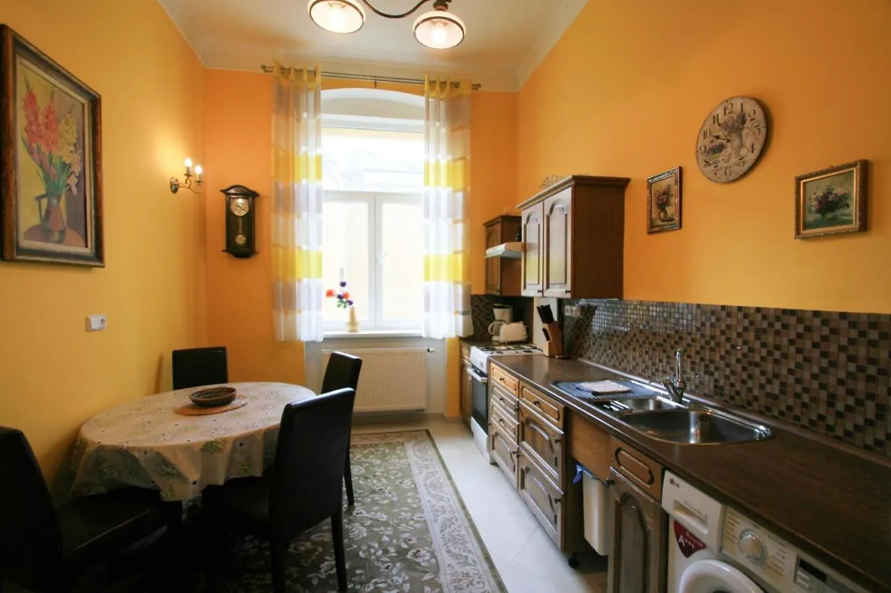Apartment No. 20 Jaltska 3 Κάρλοβι Βάρι